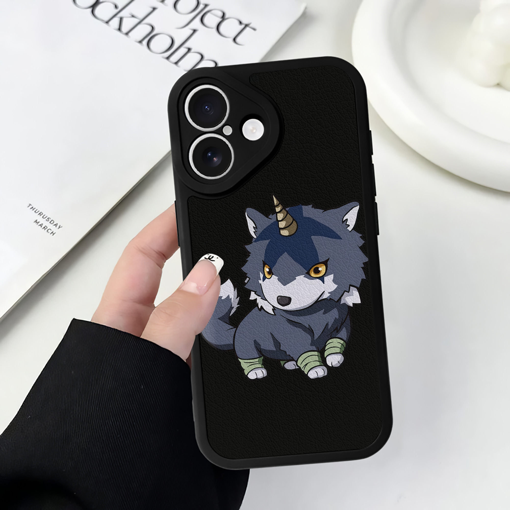 （画像用） 転スラ Regarding Reincarnated to Slime 【iPhone 16シリーズ対応】シリコンスマホケース（レザー調） 材質：シリコン
